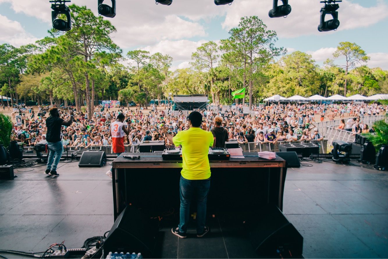 Crowd at DJ Wolves' Okeechobee Music Festival set
